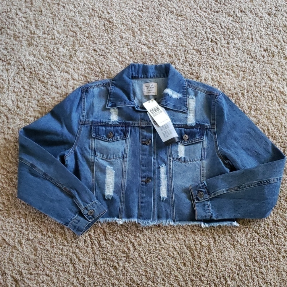Love Tree Cropped raw hem denim jacket